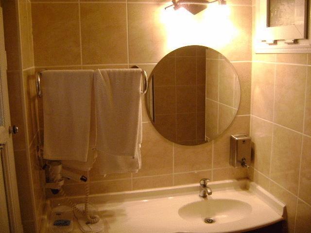 Metropolis Hotel Torbalı Quarto foto